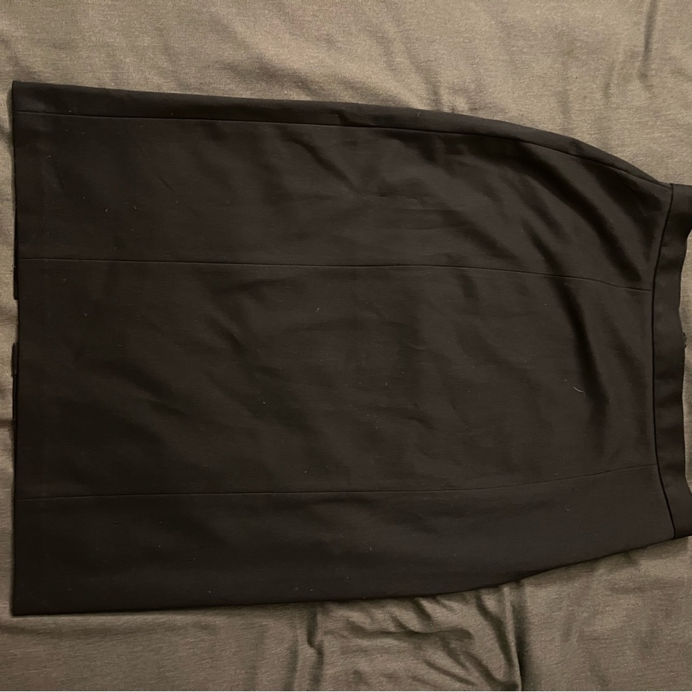 H&M Elegant Black Pencil Skirt